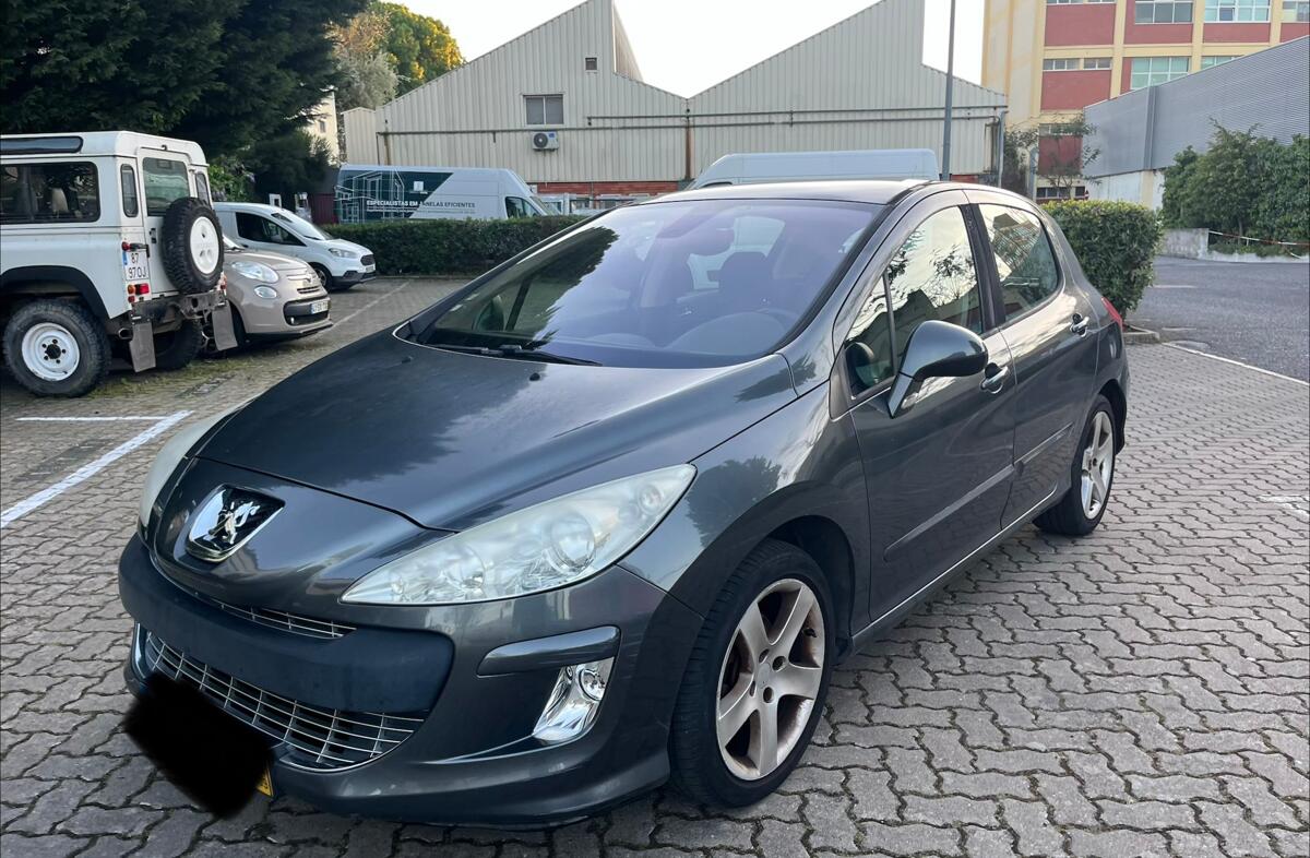 PEUGEOT 308 1.6 HDi Executive
