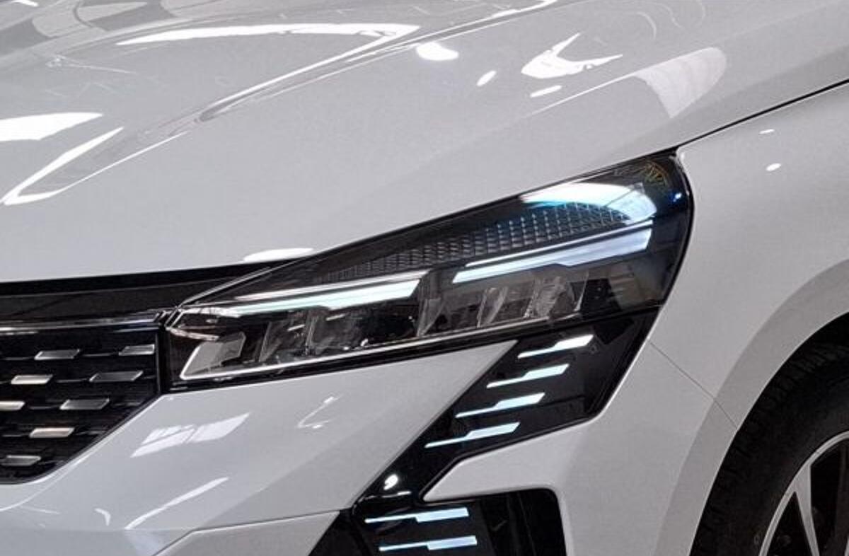 RENAULT Clio 1.0 TCe Techno Bi-Fuel