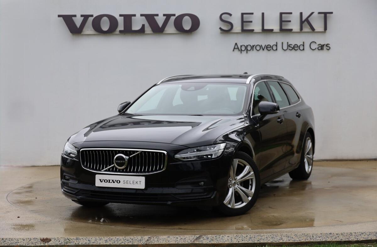 VOLVO V90 2.0 D4 Momentum Plus Geartronic