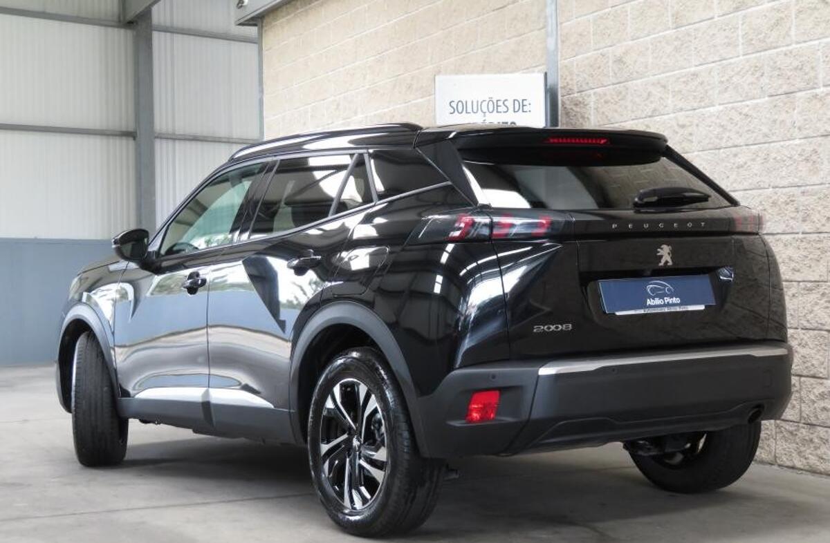 PEUGEOT 2008 1.2 PureTech Allure Pack