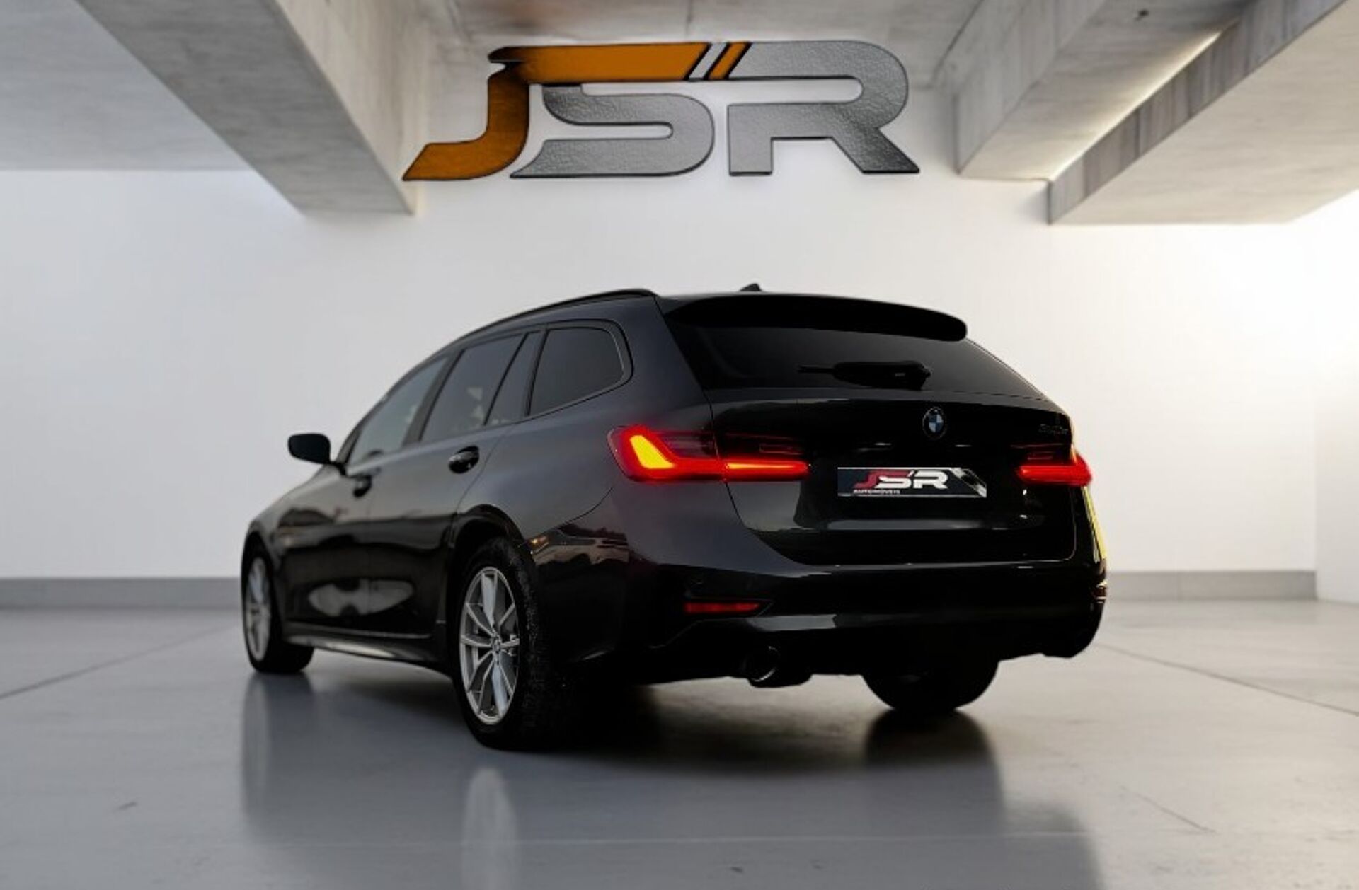 BMW Serie-3 330 e Touring Corporate Edition Auto