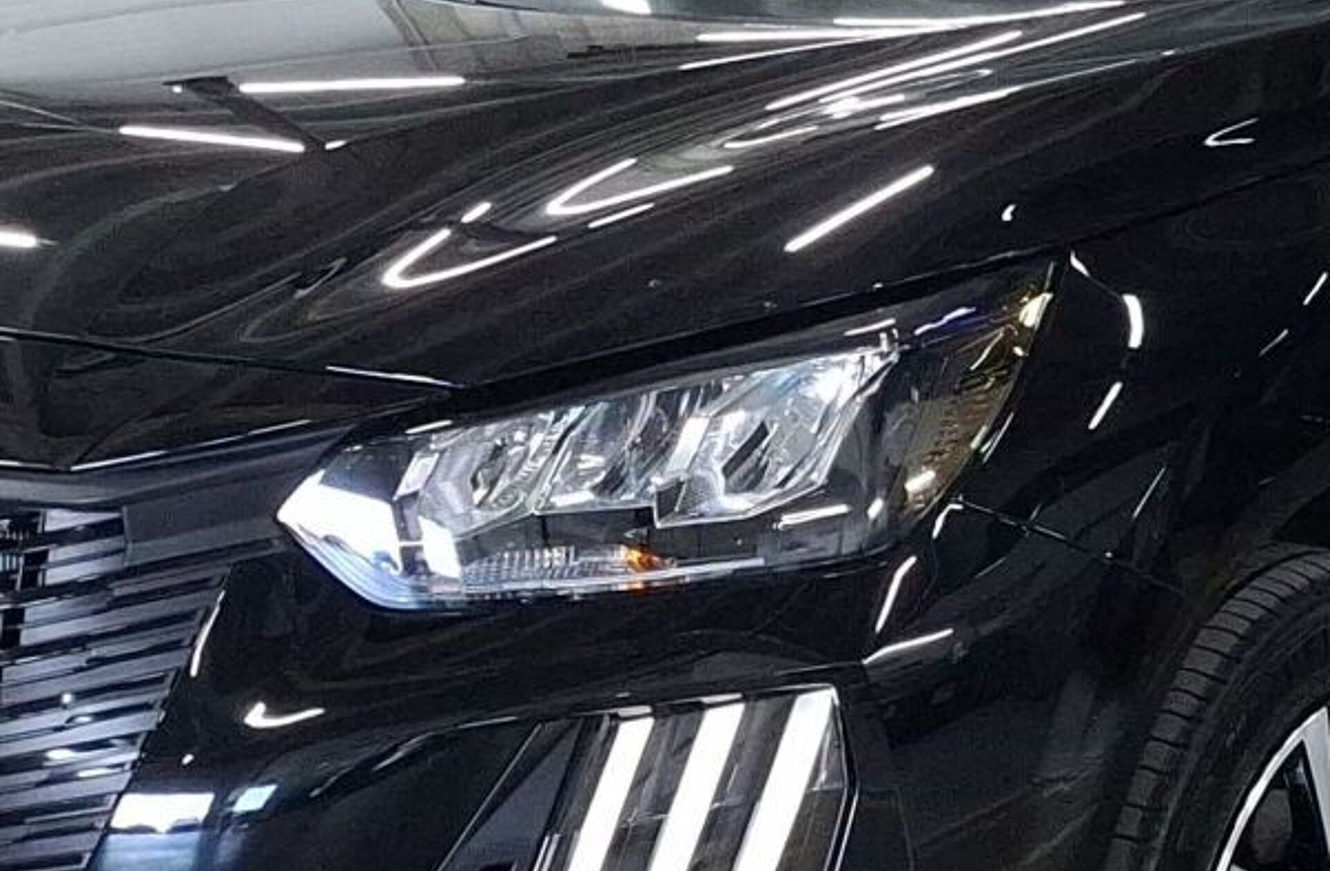 PEUGEOT 208 e- 51 kWh GT