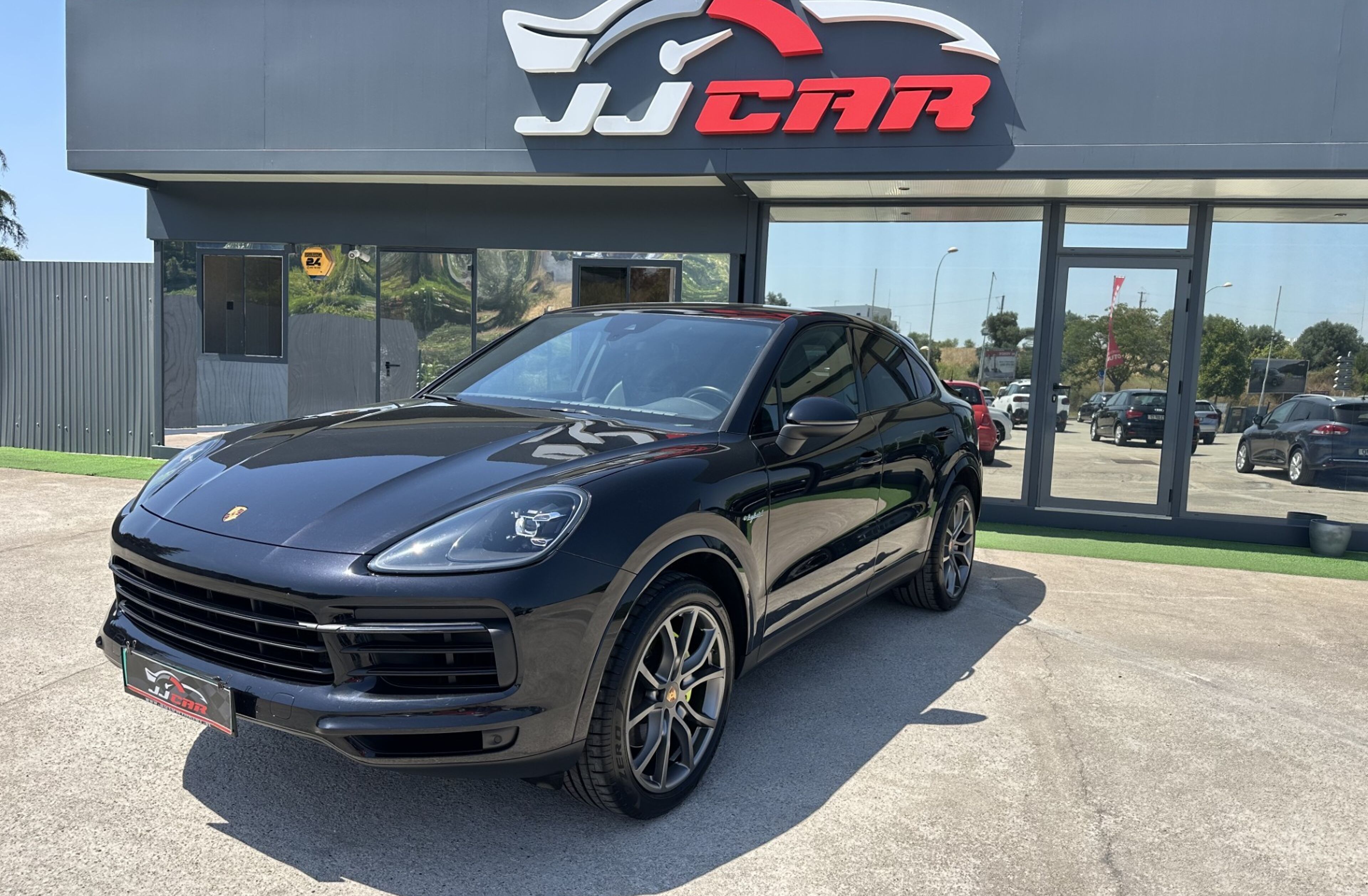 PORSCHE Cayenne E-Hybrid