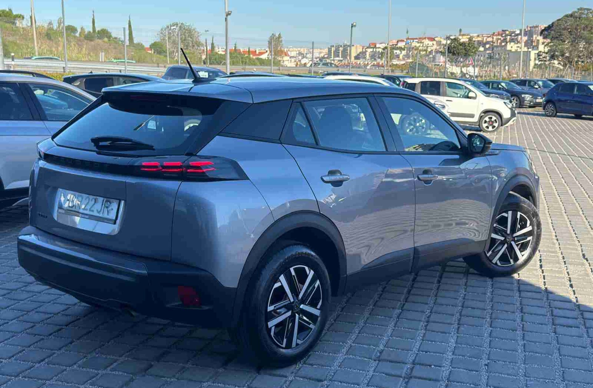 PEUGEOT 2008 1.2 PureTech Style