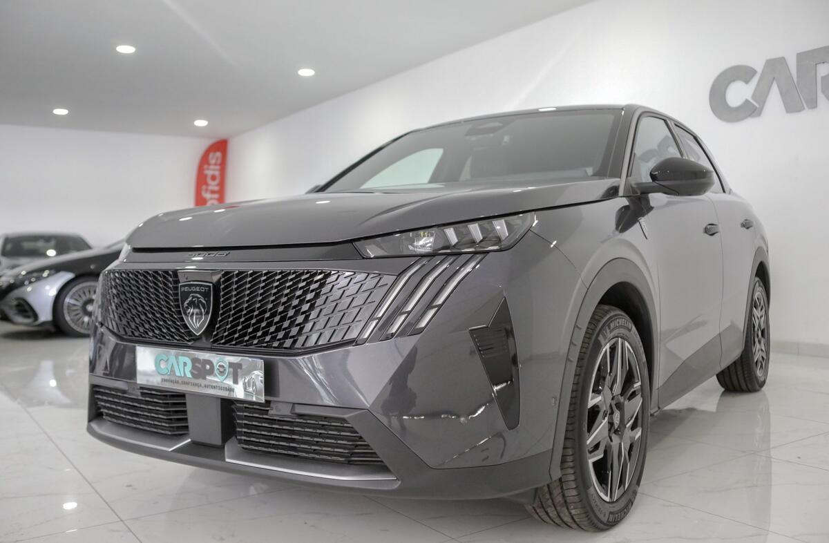 PEUGEOT 3008 1.2 Hybrid GT e-DCS6