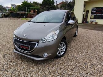 PEUGEOT 208 1.4 HDi SE Style