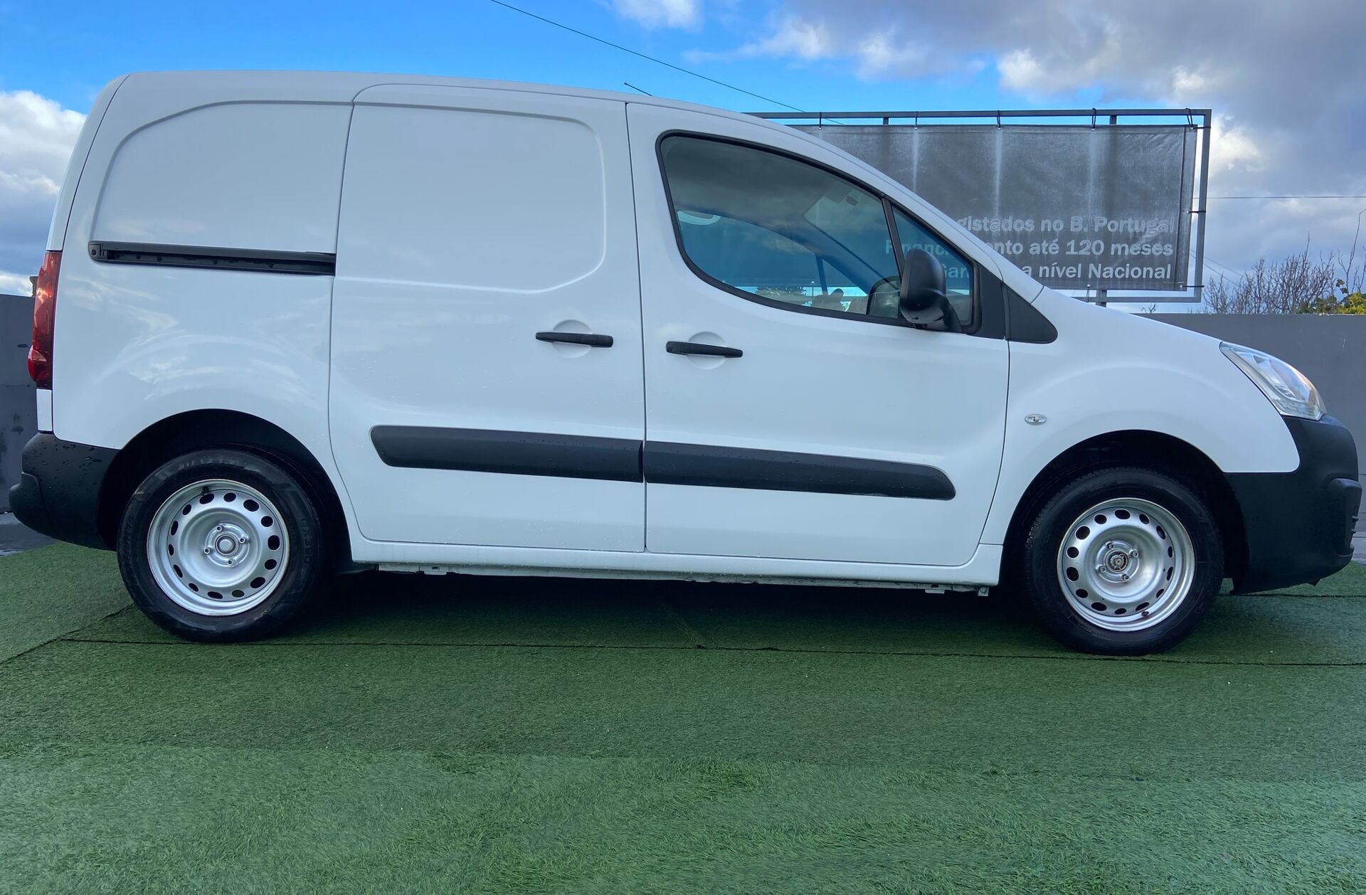 PEUGEOT Partner 1.6 BlueHDi Confort