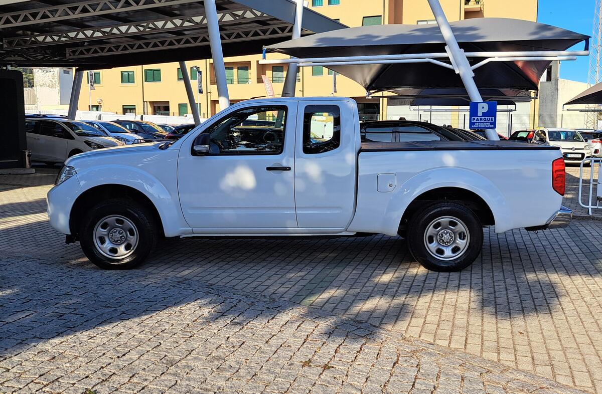 NISSAN Navara 2.5 dCi CD LE 4WD