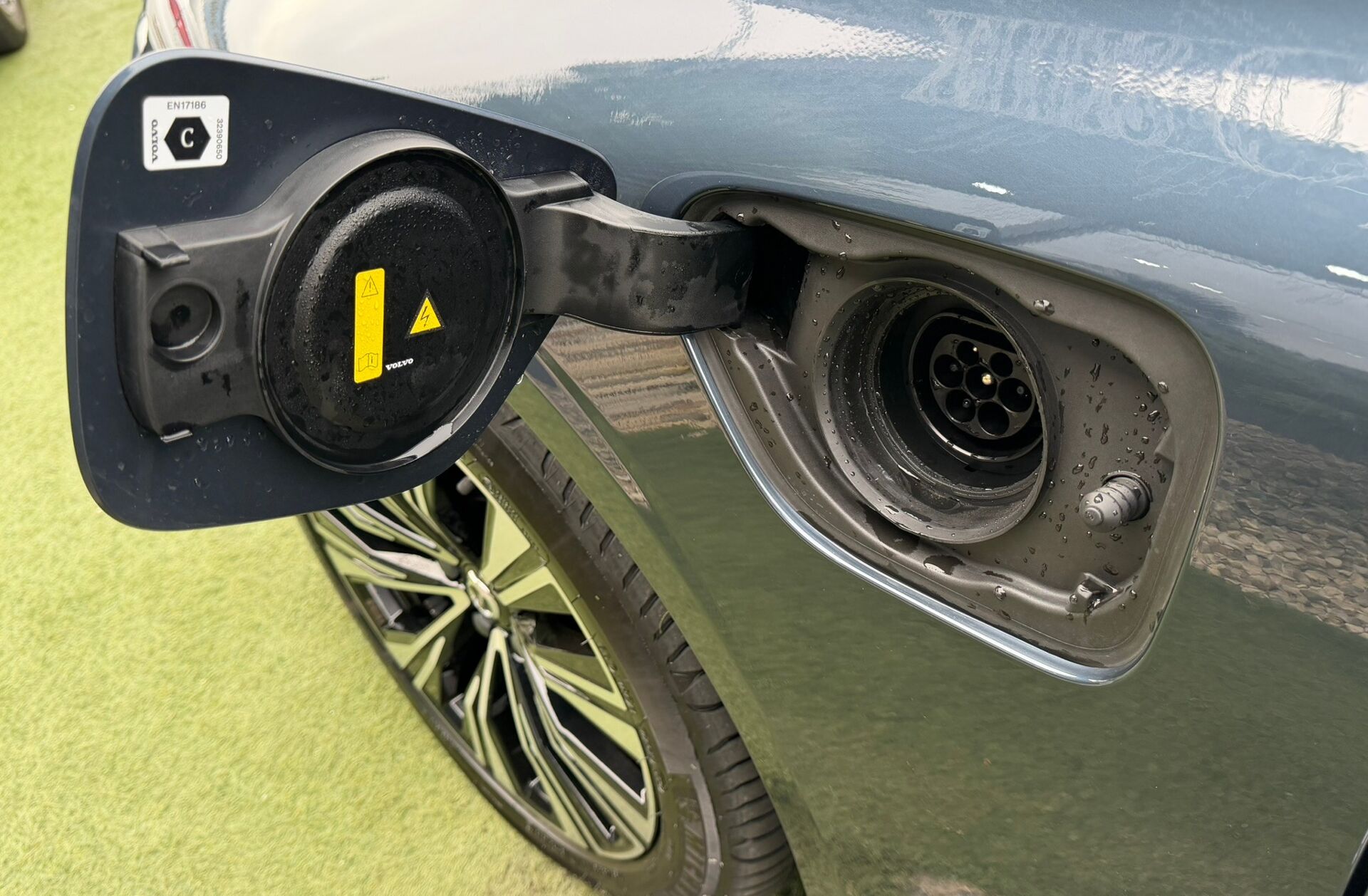 VOLVO V60 2.0 T6 AWD TE Plus Bright