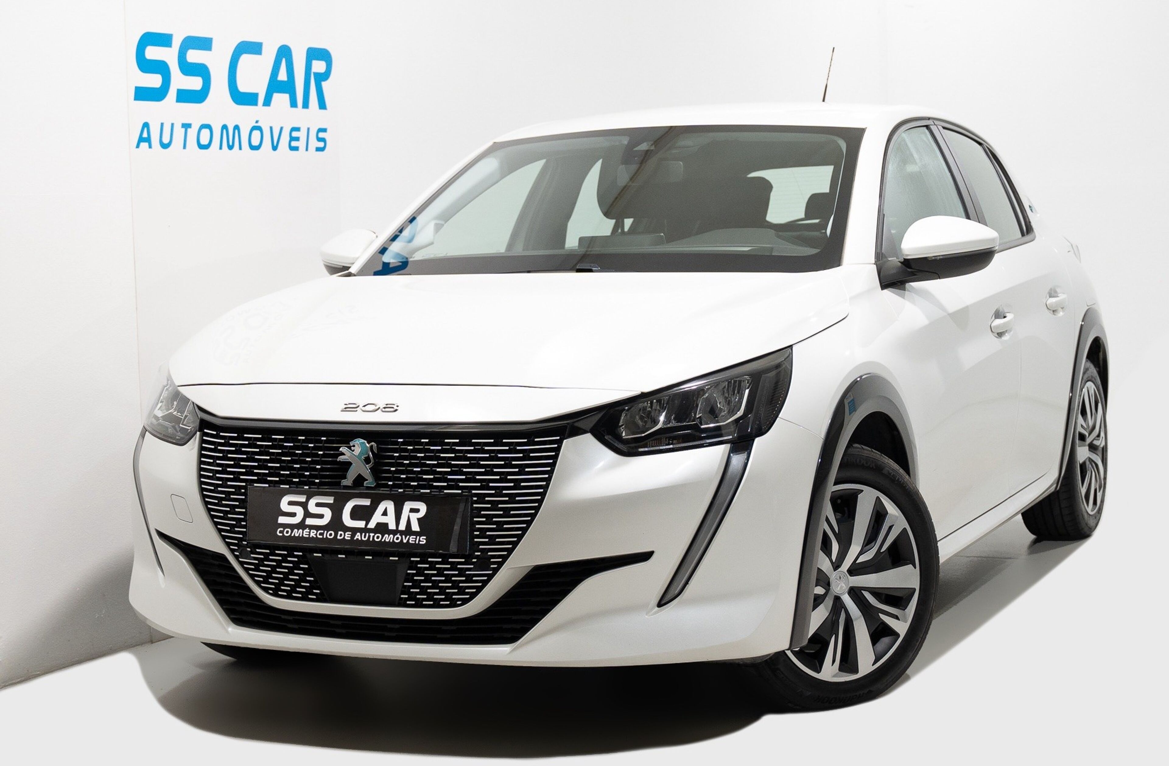 PEUGEOT 208 Van Outro