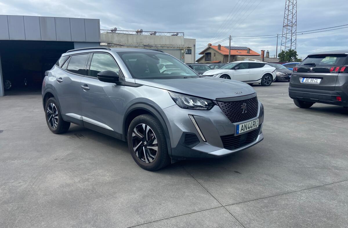 PEUGEOT 2008 1.5 BlueHDi Allure