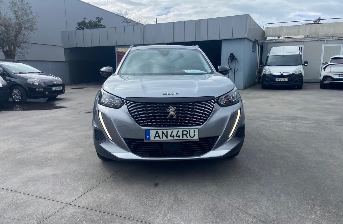 PEUGEOT 2008 1.5 BlueHDi Allure