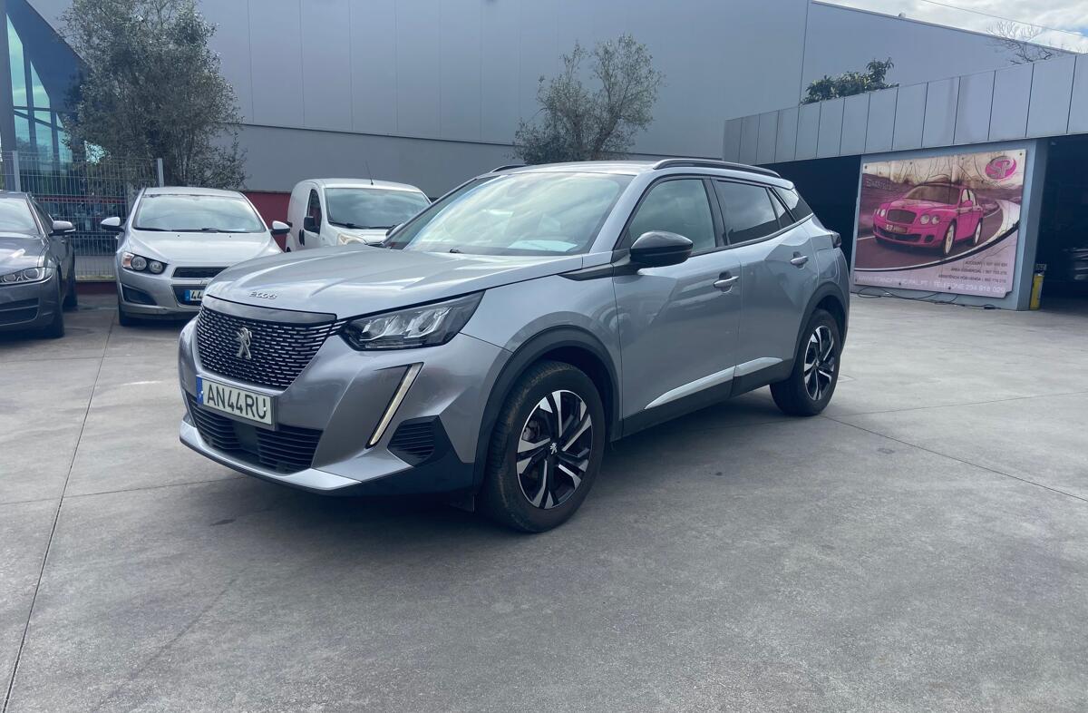 PEUGEOT 2008 1.5 BlueHDi Allure