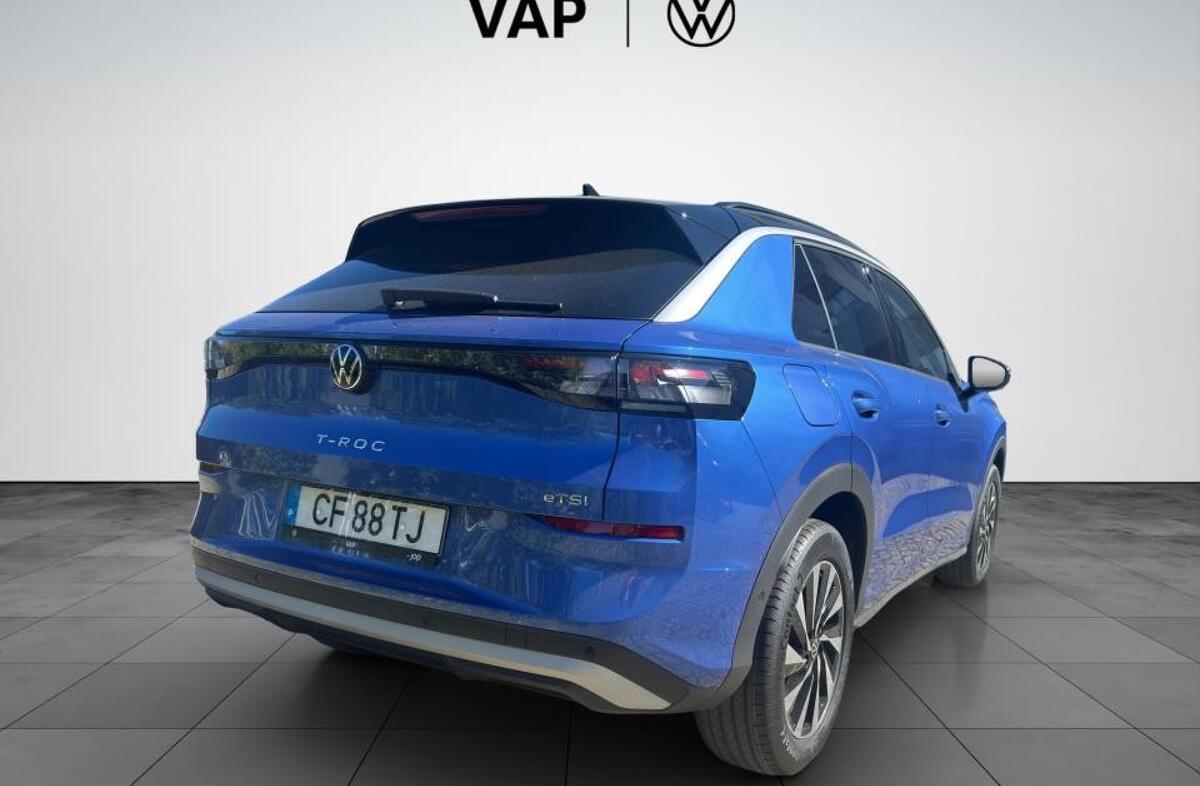 VOLKSWAGEN T-Roc 1.5 eTSI Life DSG