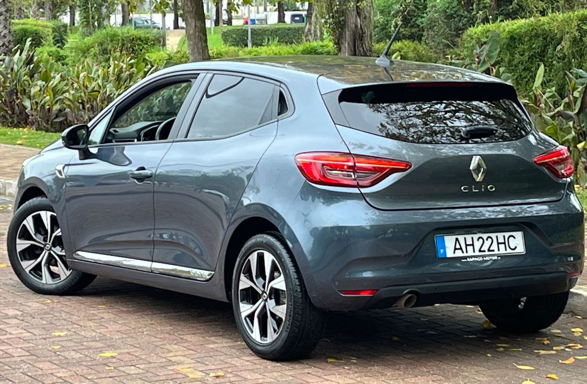 RENAULT Clio 1.0 TCe Limited