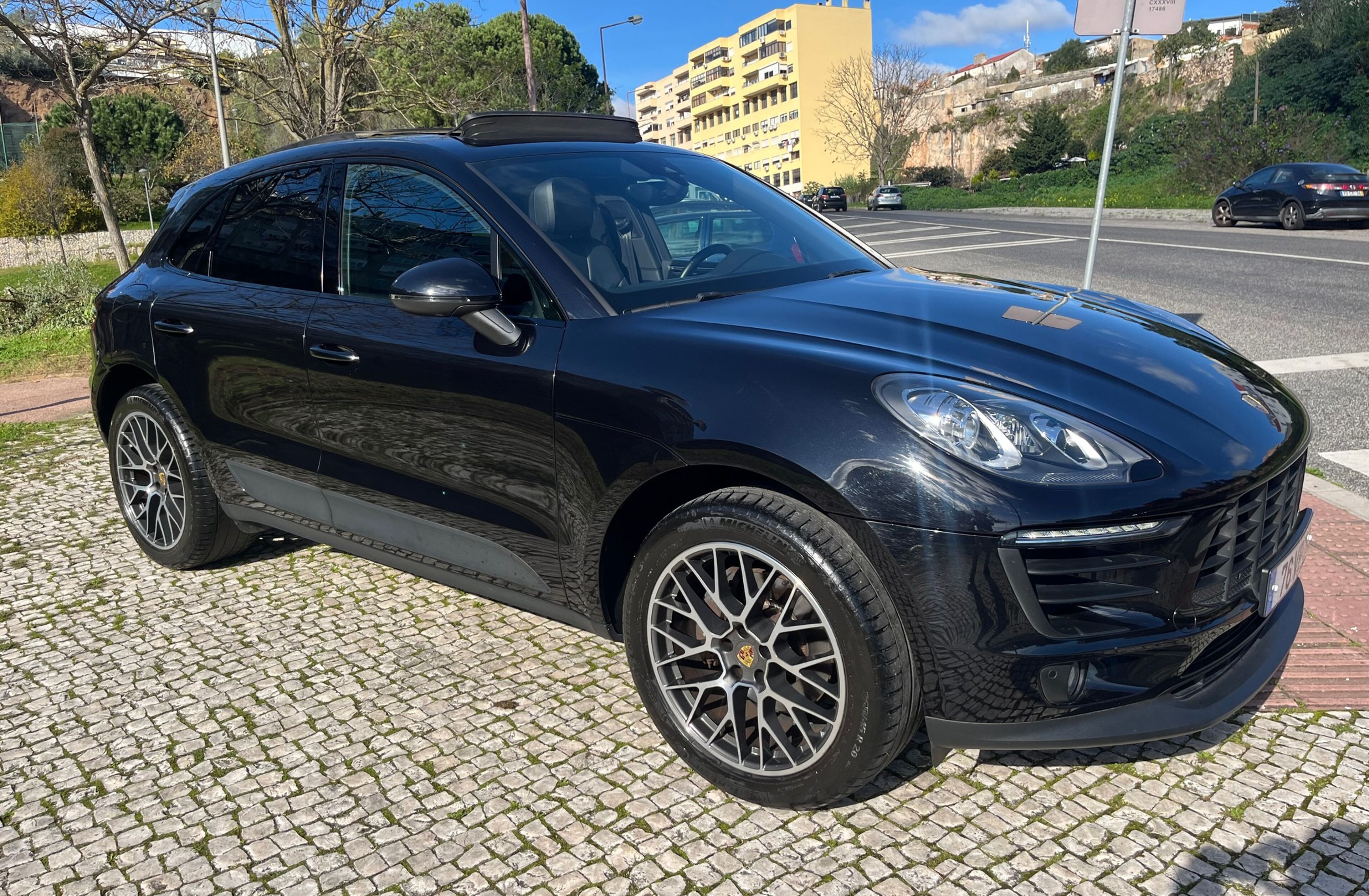 PORSCHE Macan PDK