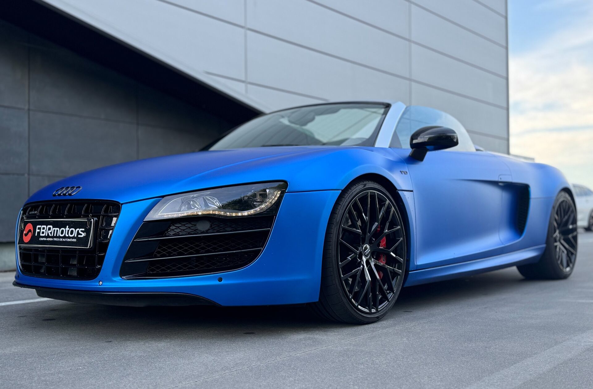 AUDI R8 5.2 FSi V10 quattro R-tronic