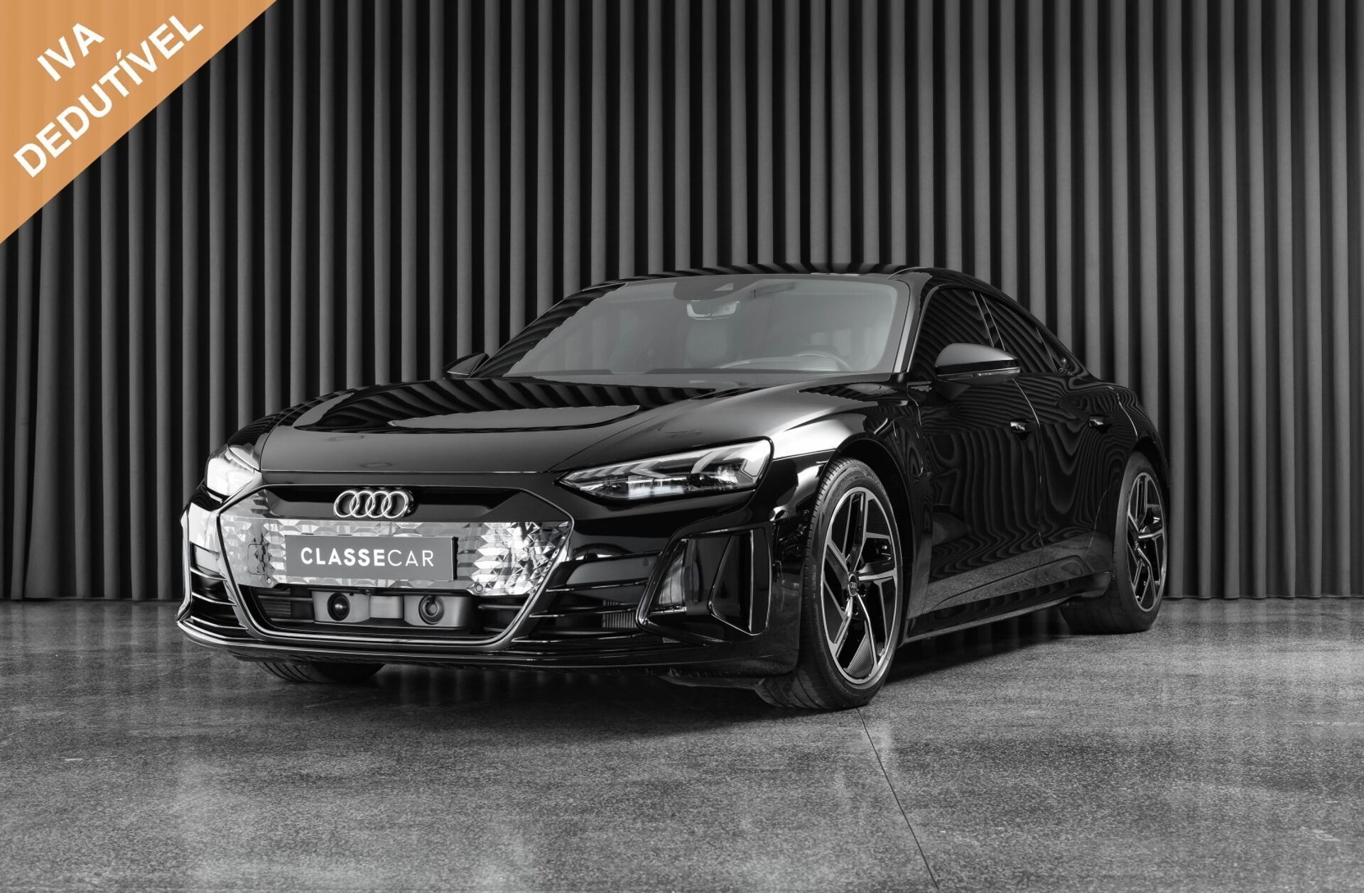 AUDI e-tron GT quattro