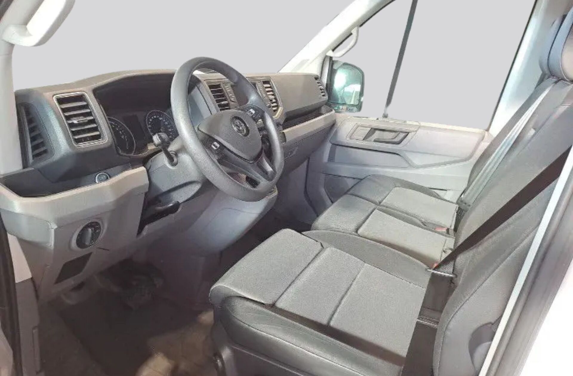 VOLKSWAGEN Crafter E- 35 Médio TA