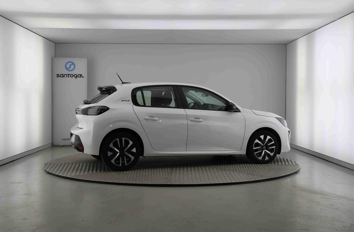 PEUGEOT 208 1.2 PureTech Style