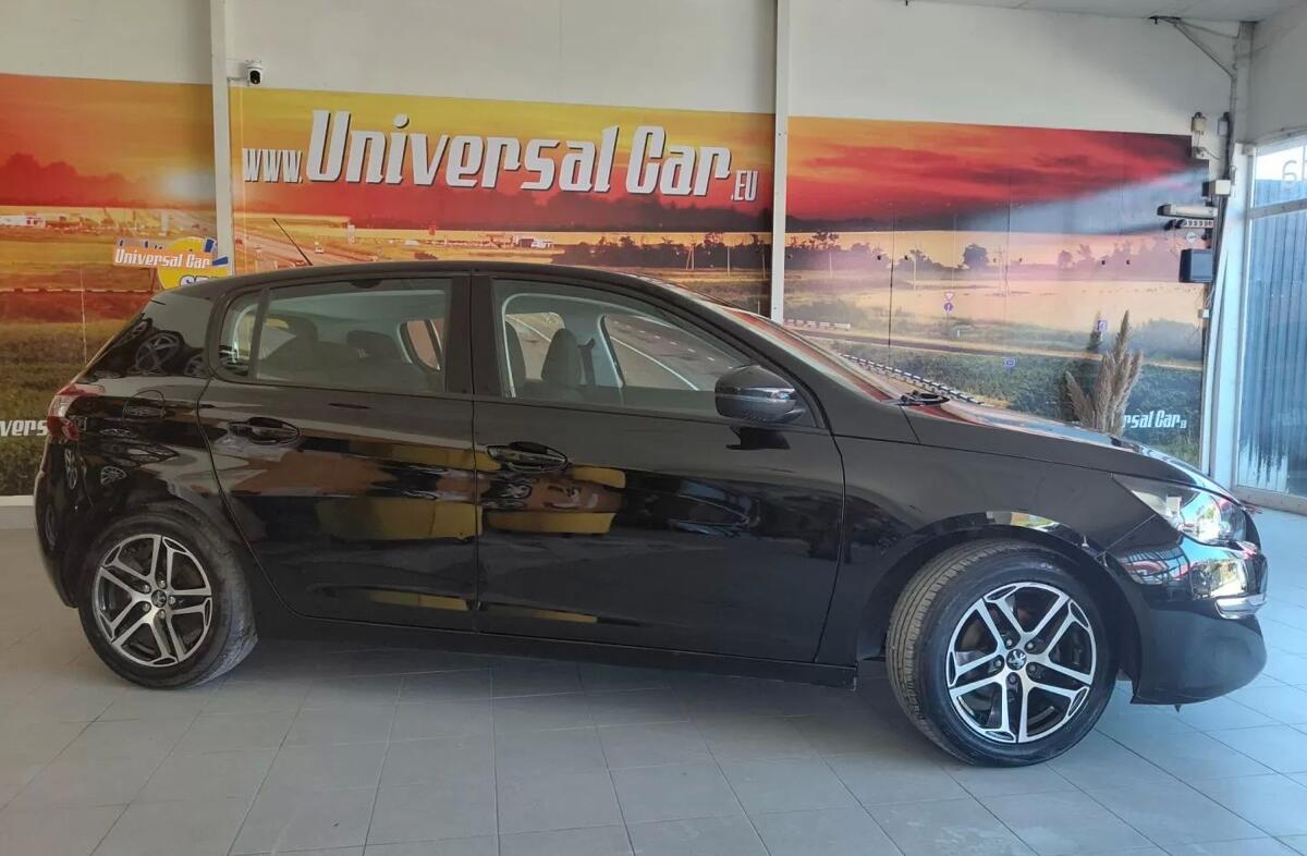 PEUGEOT 308 1.2 PureTech Style