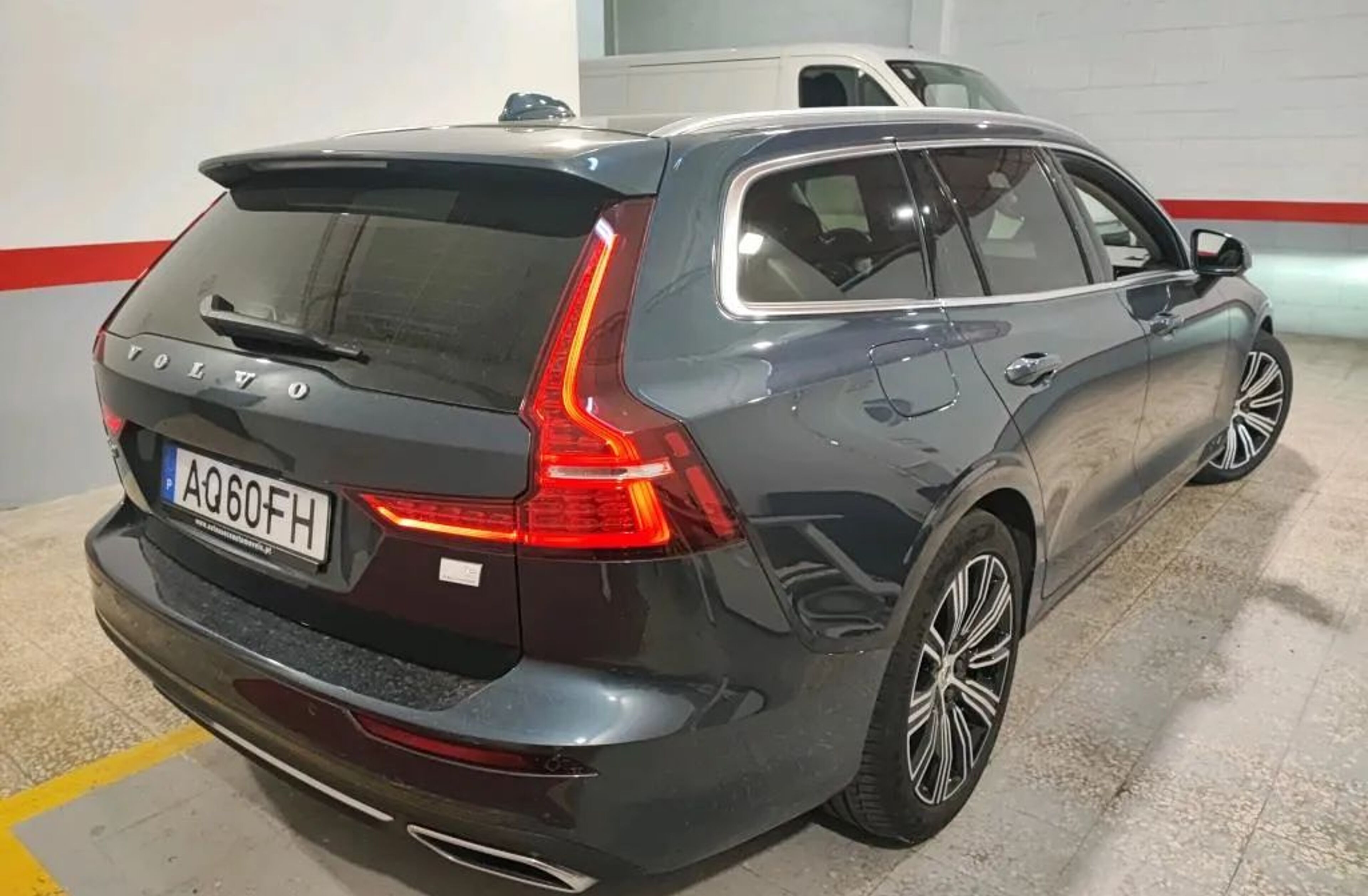 VOLVO V60 2.0 T6 AWD TE Inscription Expression