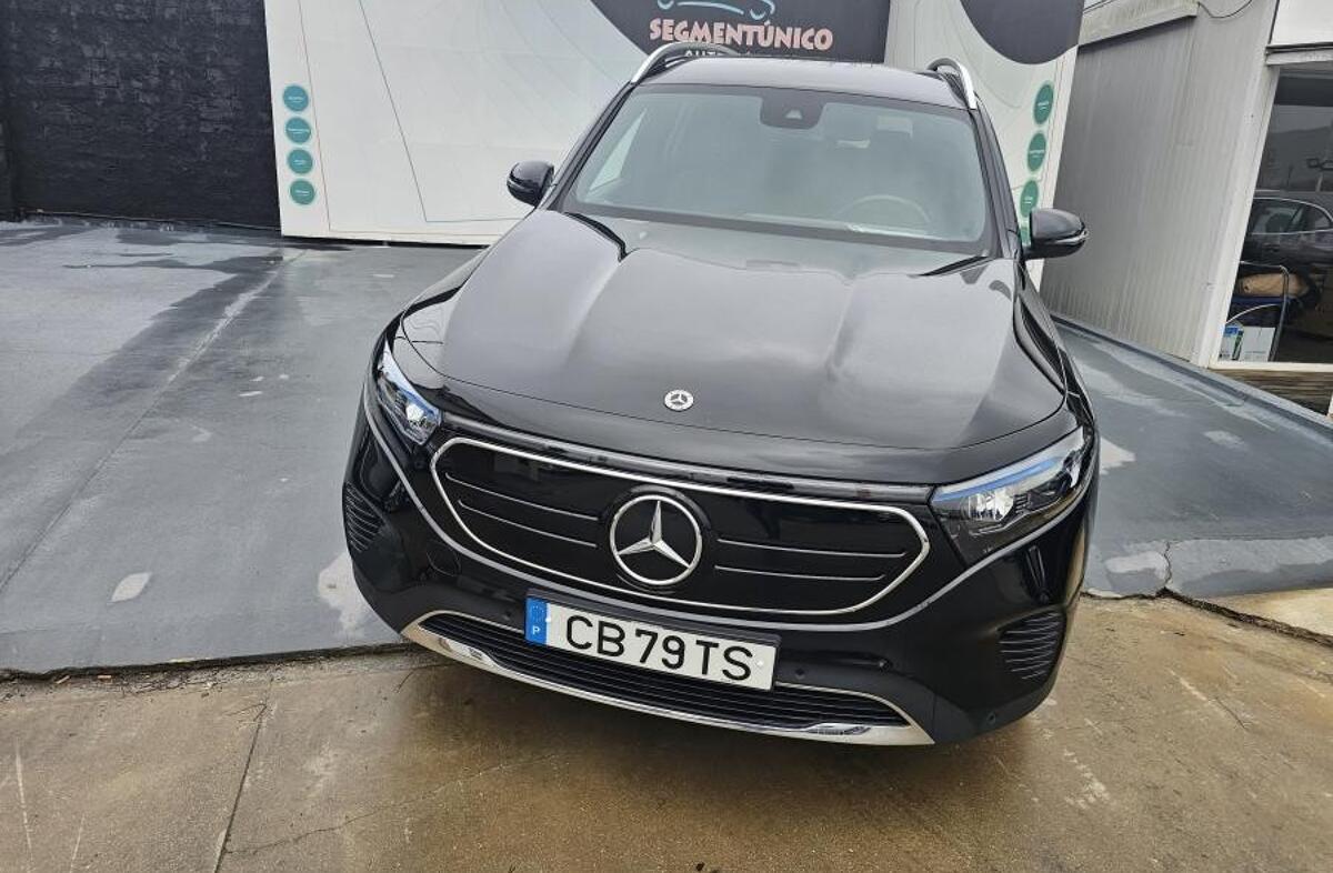 MERCEDES EQB 250 Progressive