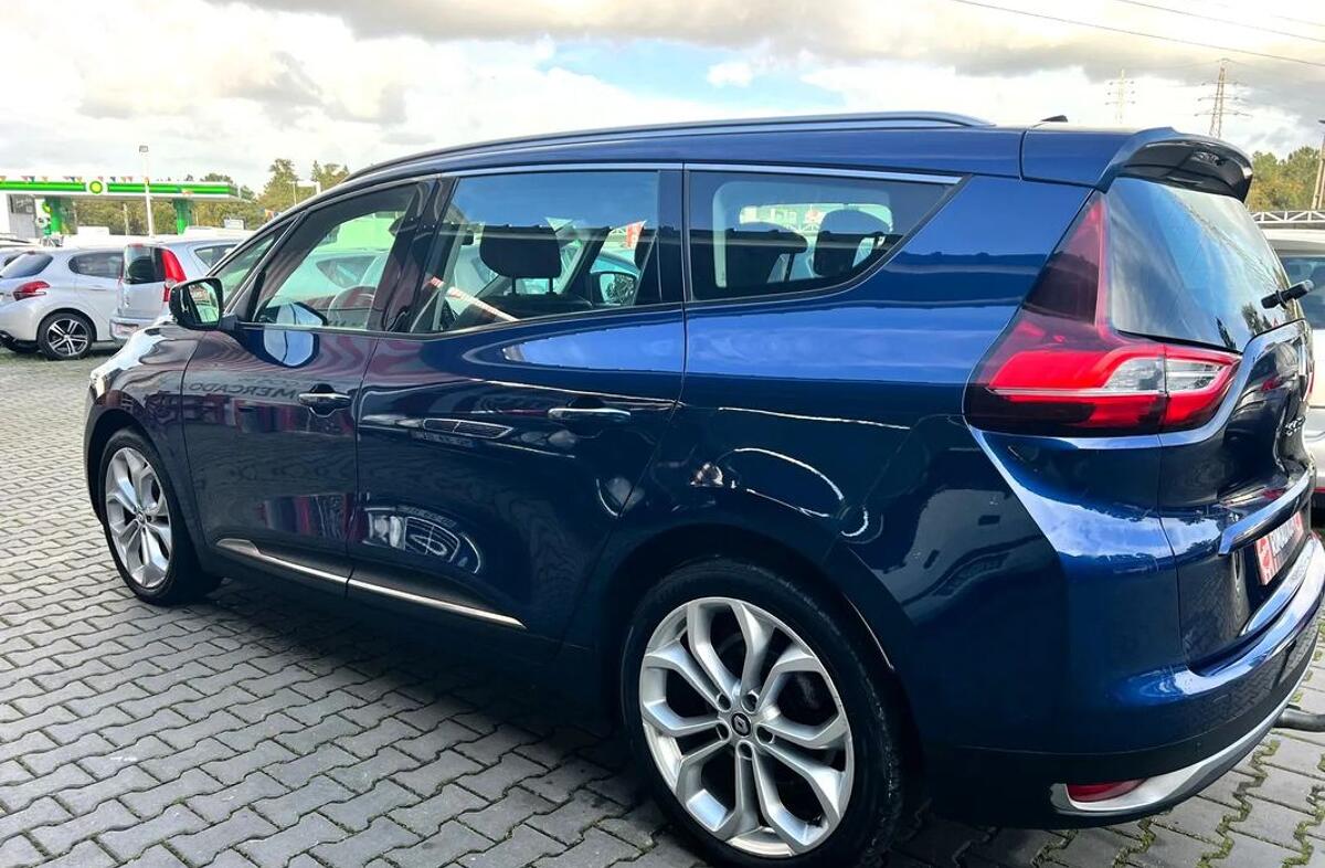 RENAULT Scénic G. 1.5 dCi Intens Hybrid Assist SS