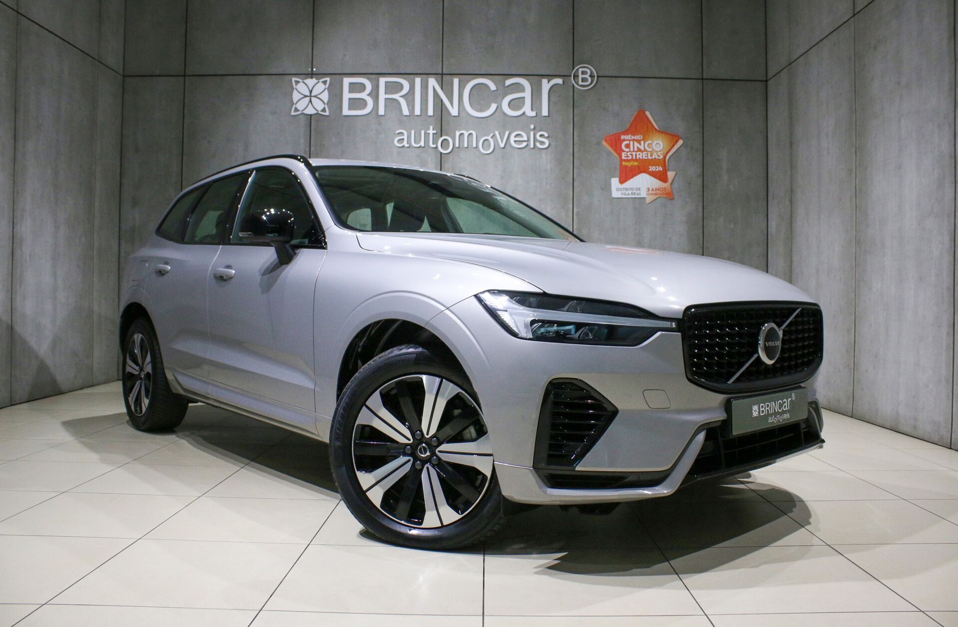 VOLVO XC60 2.0 T6 PHEV Plus Dark AWD