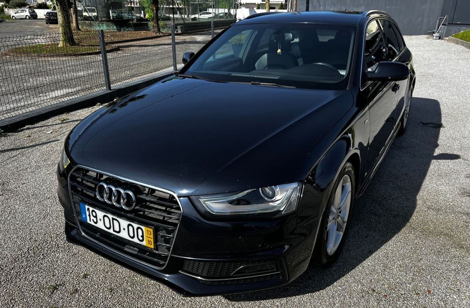 AUDI A4 2.0 TDi Business Line S-line