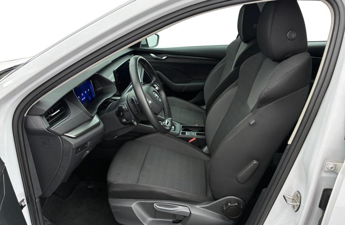 SKODA Octavia B.1.4 TSI iV Sportline DSG