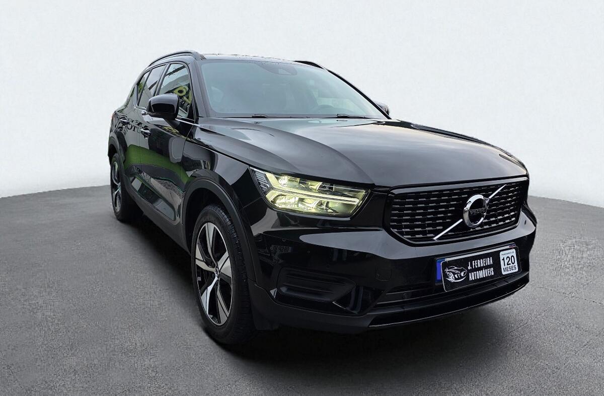 VOLVO XC40 1.5 T4 PHEV R-Design