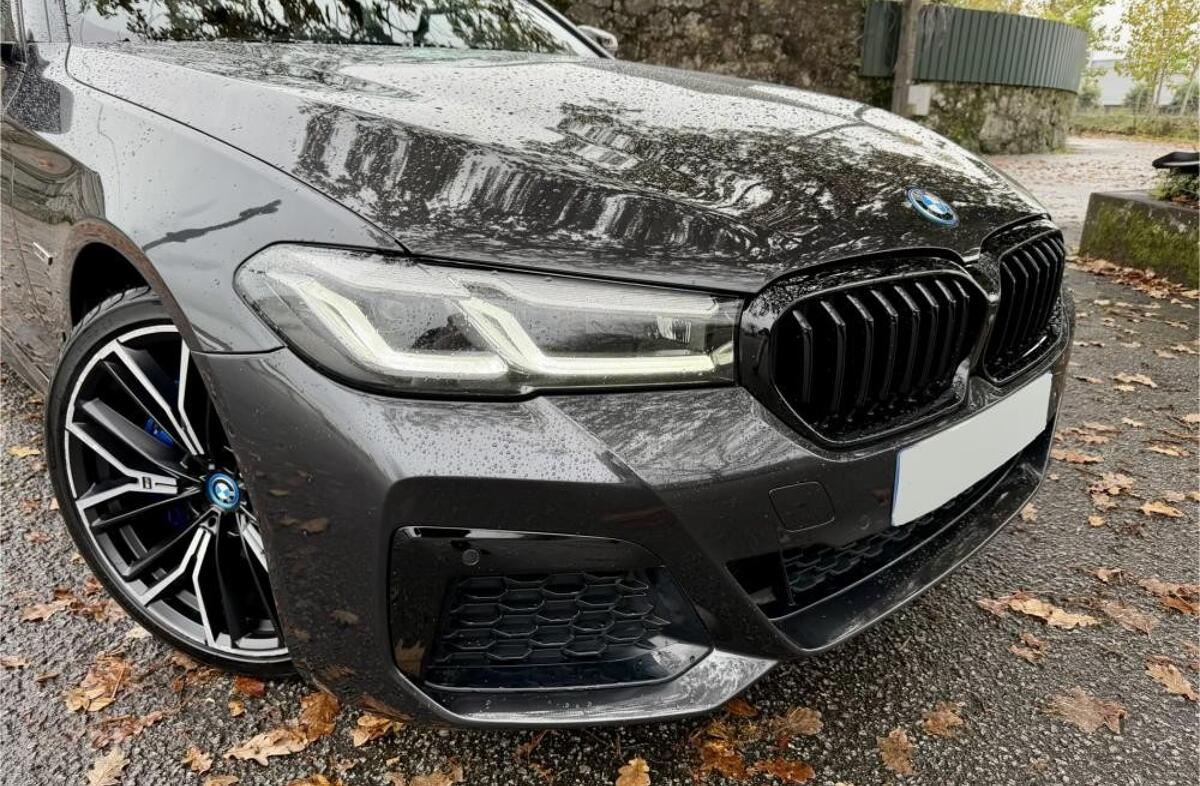 BMW Serie-5 530 e Pack Desportivo M