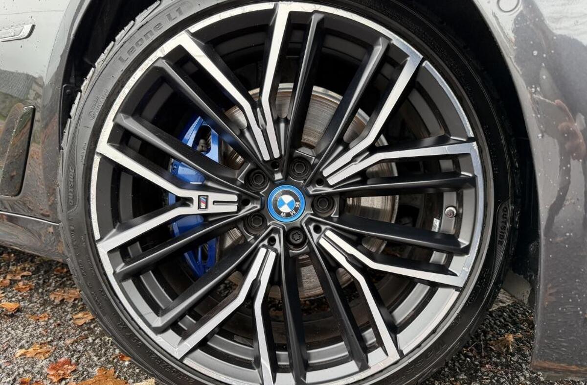 BMW Serie-5 530 e Pack Desportivo M