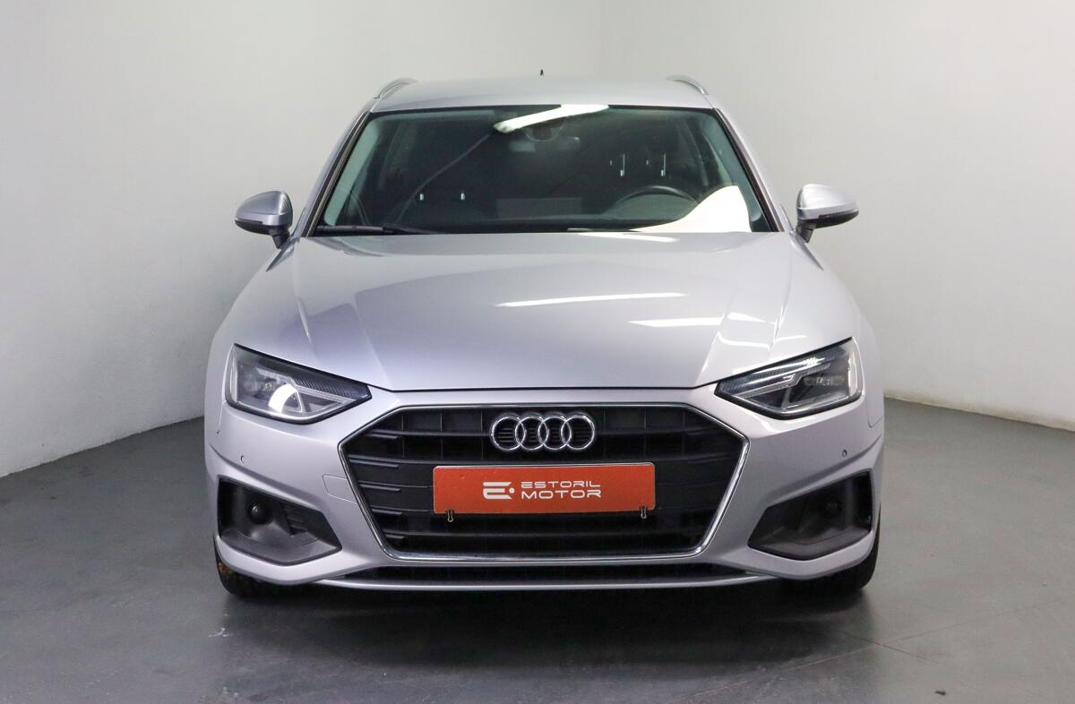 AUDI A4 30 TDI S tronic