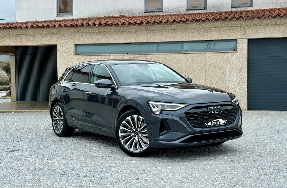 AUDI Q8 55 quattro Advanced