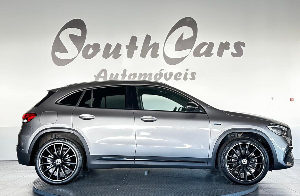 MERCEDES Classe GLA GLA 250 e AMG Line