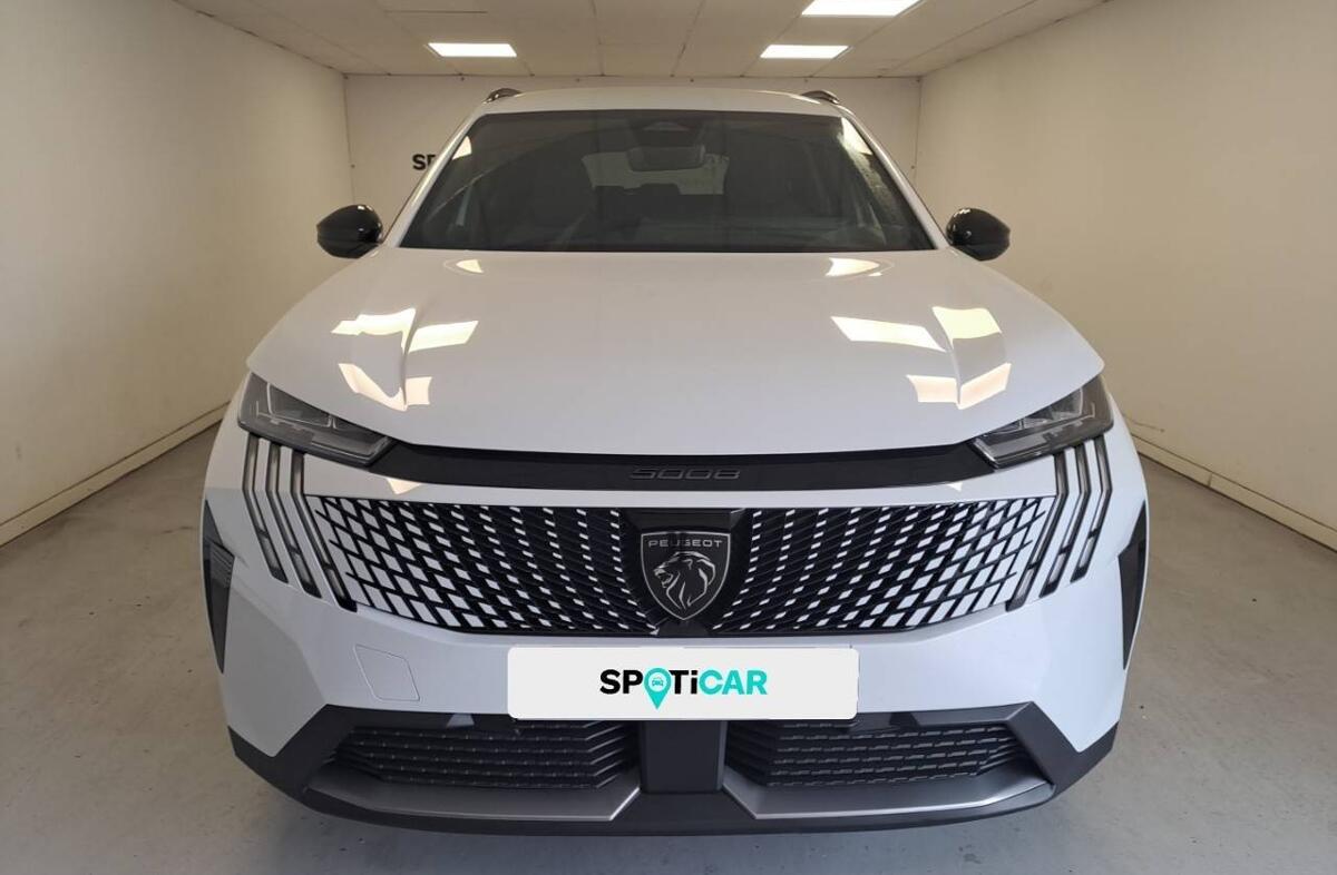 PEUGEOT 5008 1.2 Hybrid Allure e-DCS6