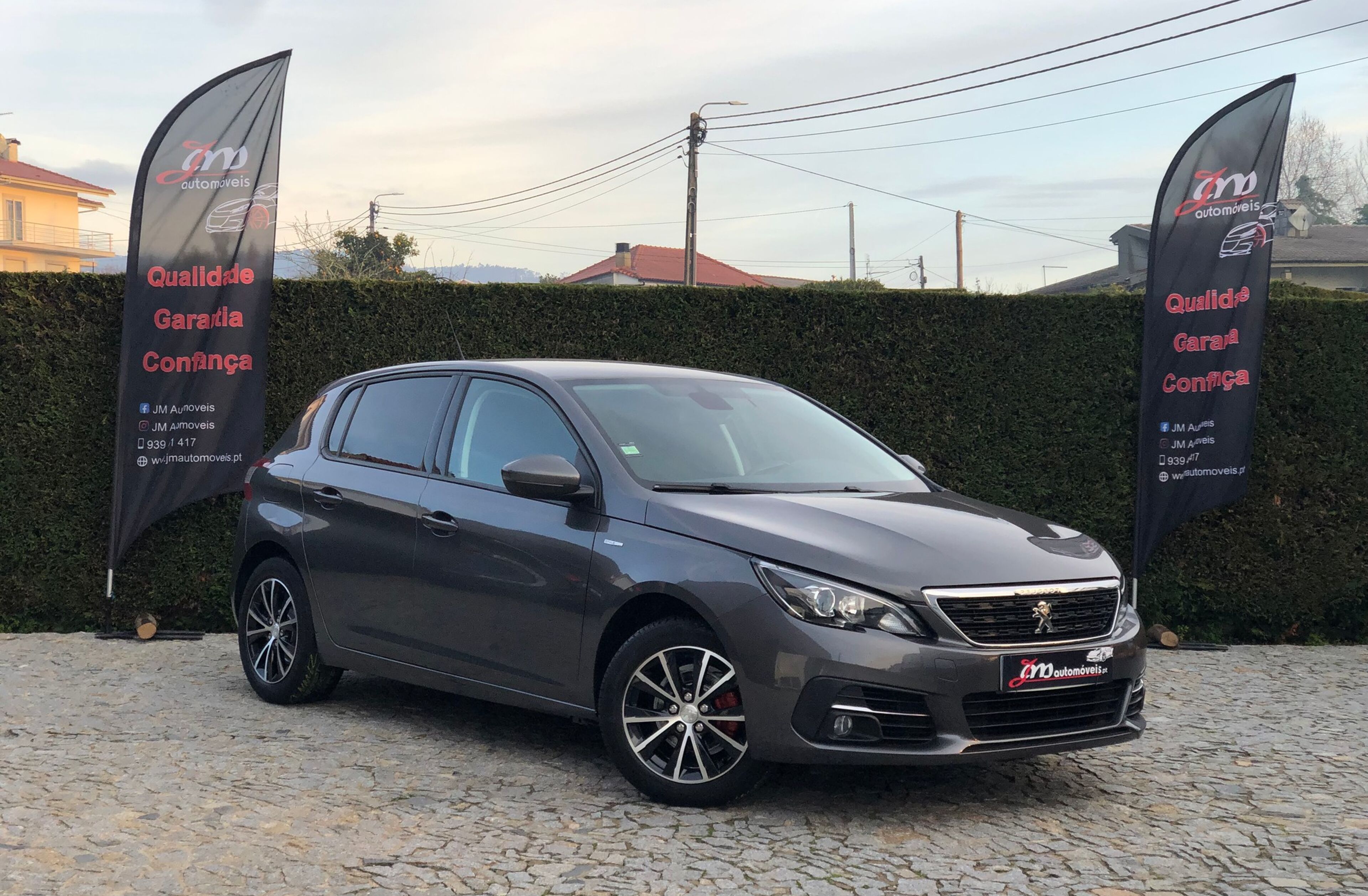 PEUGEOT 308 1.2 PureTech Business Line