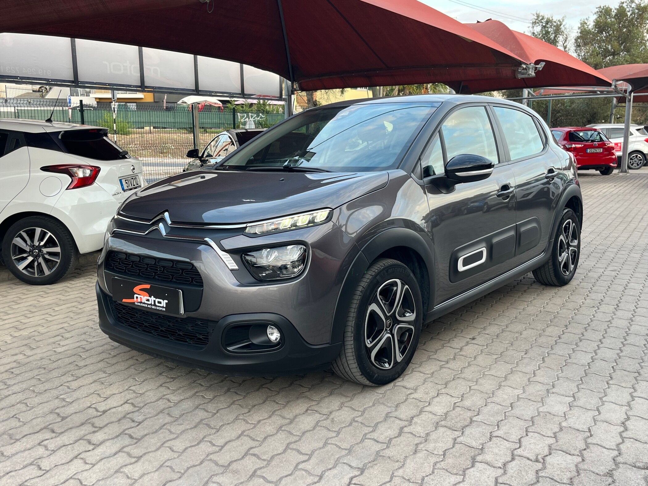 Citroen C3 1.5 BlueHDi Shine com 41 000 km por 17 950 € SMotor | Setúbal