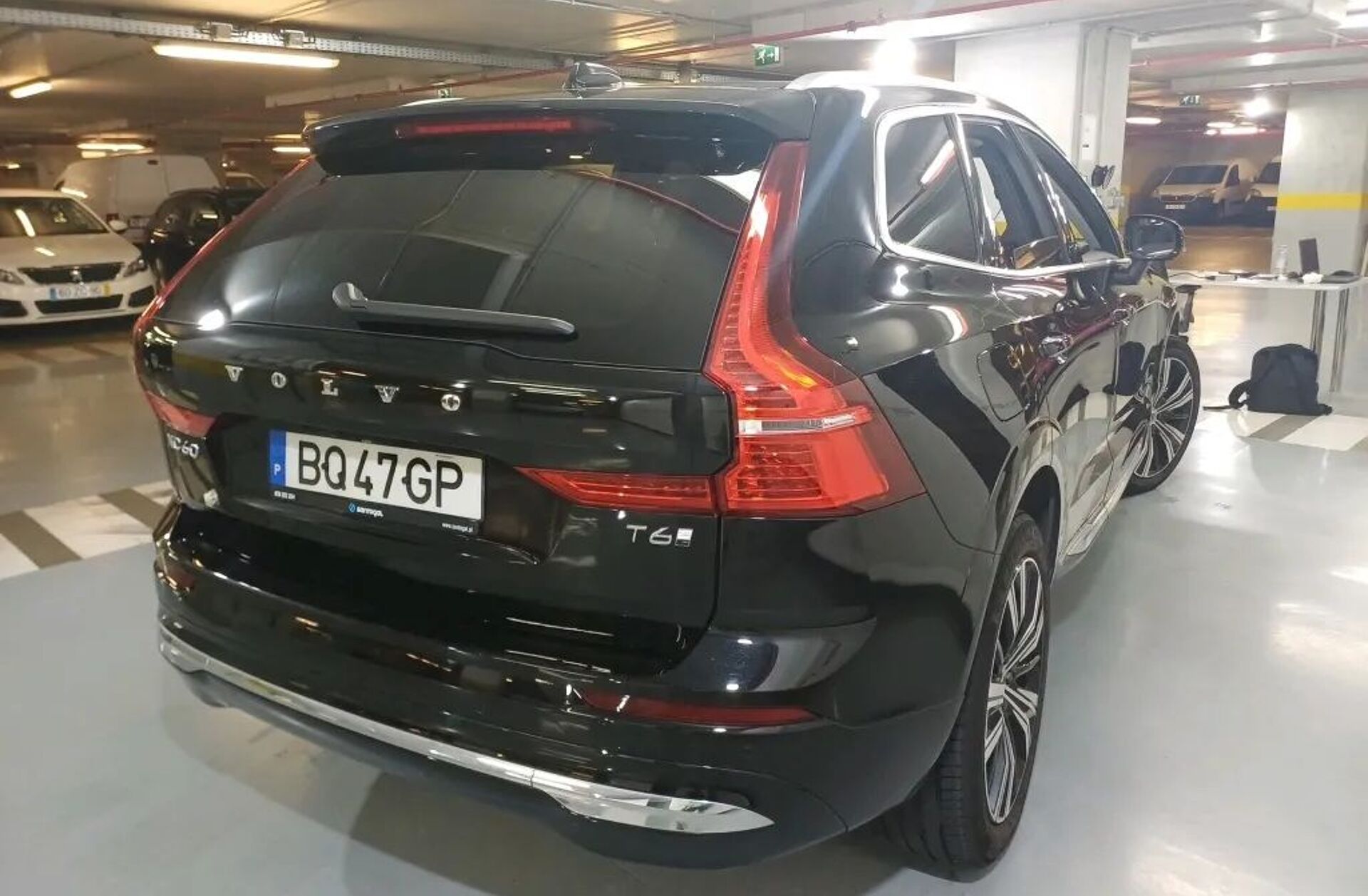 VOLVO XC60 2.0 T6 PHEV Plus Bright AWD