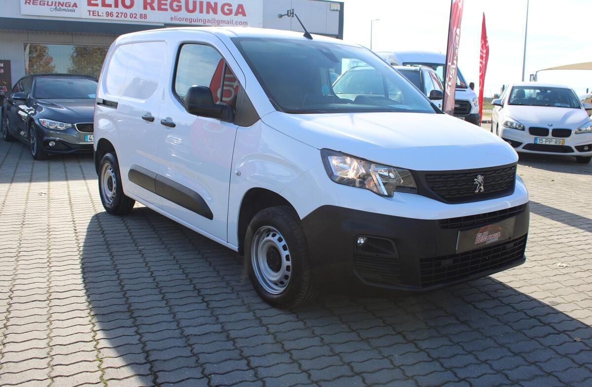 PEUGEOT Partner 1.5 BlueHDi Premium Standard