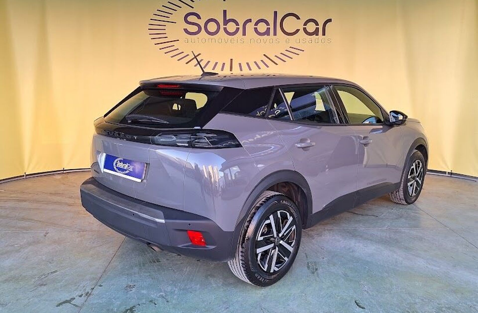 PEUGEOT 2008 1.2 PureTech Active Pack