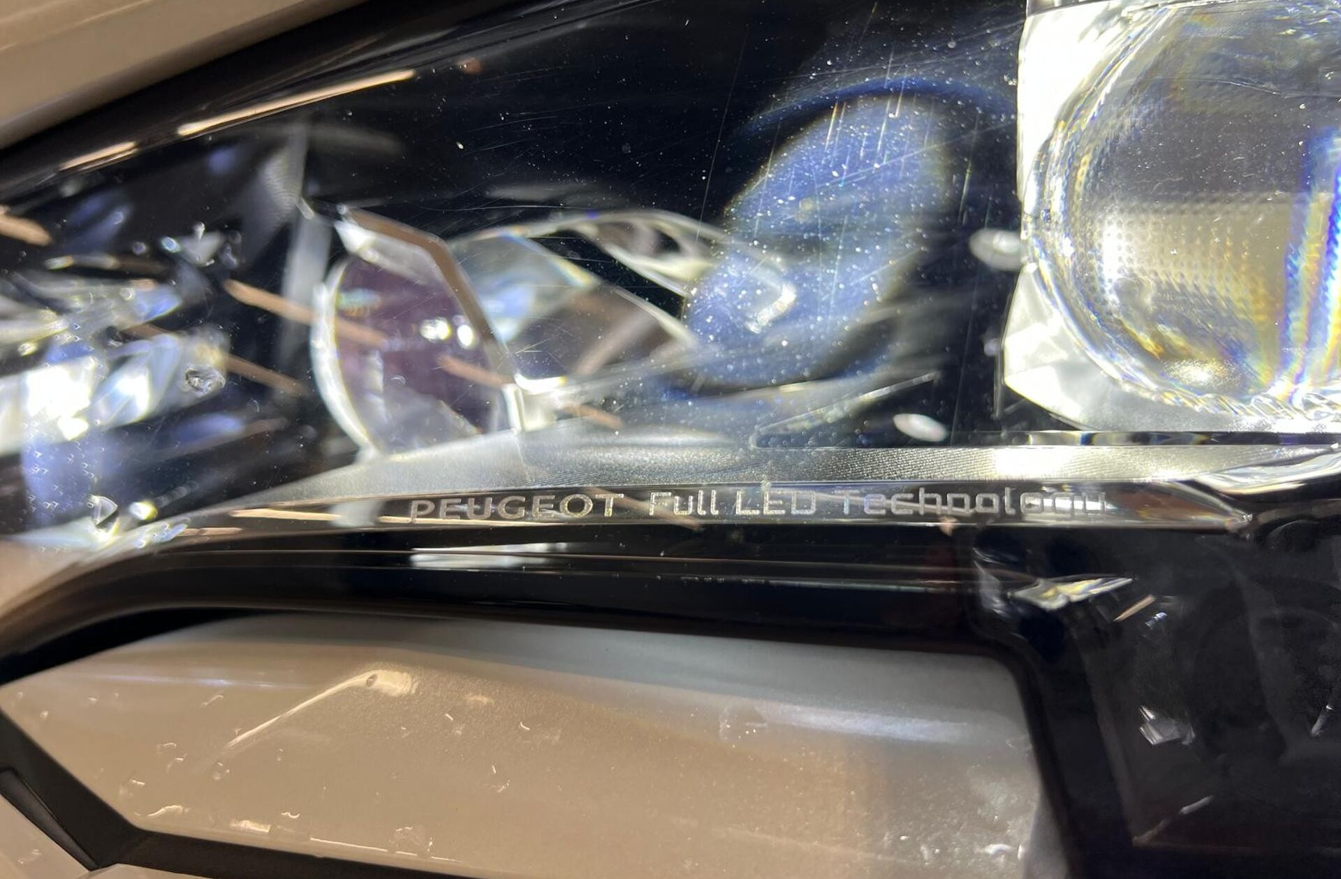 PEUGEOT 3008 1.6 Hybrid GT e-EAT8