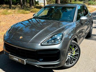 PORSCHE Cayenne Turbo S E-Hybrid