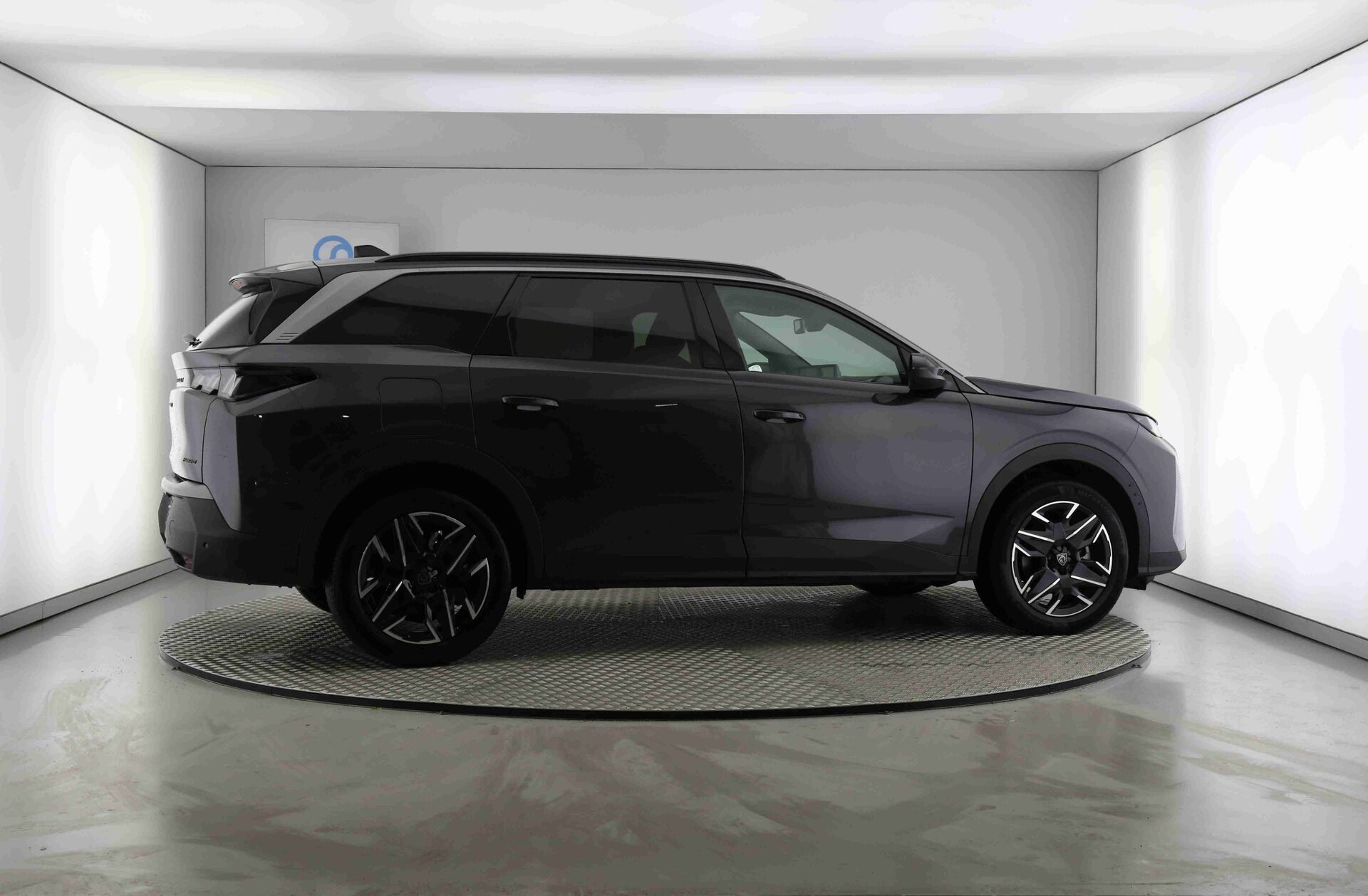PEUGEOT 5008 1.2 Hybrid Allure e-DCS6