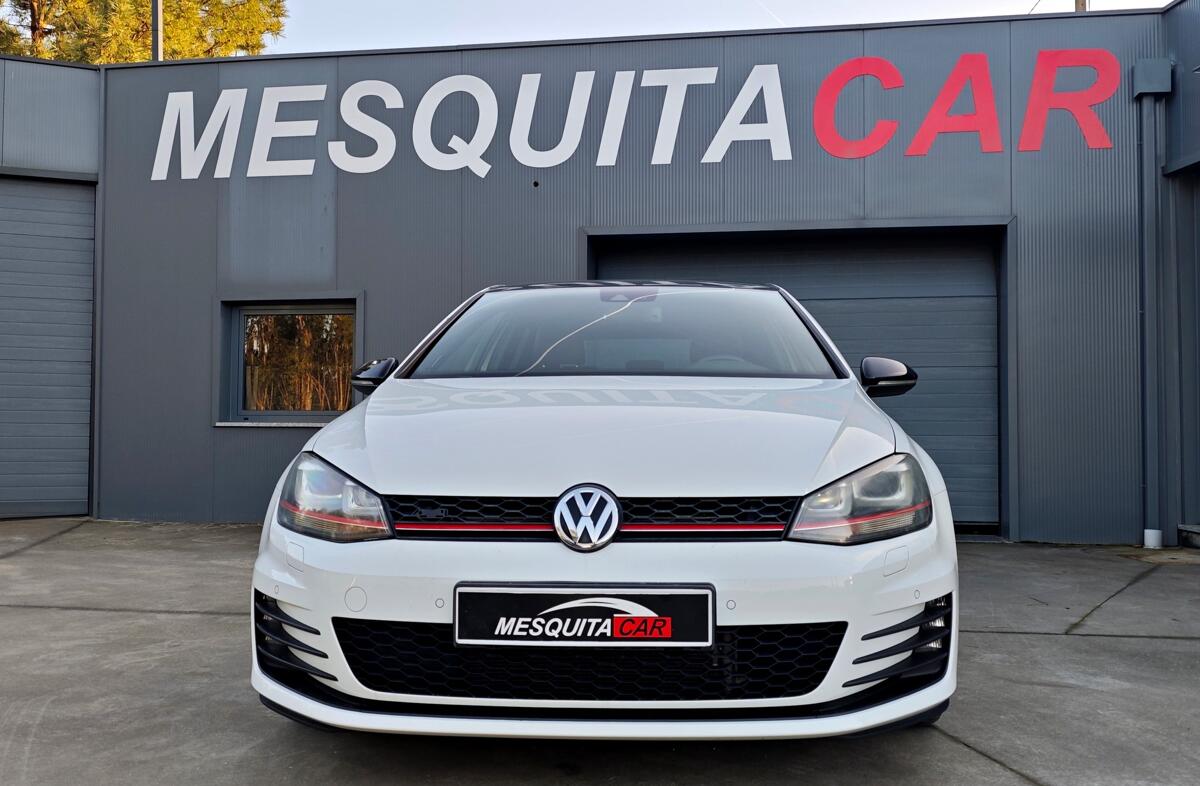 VOLKSWAGEN Golf 2.0 TSi GTi