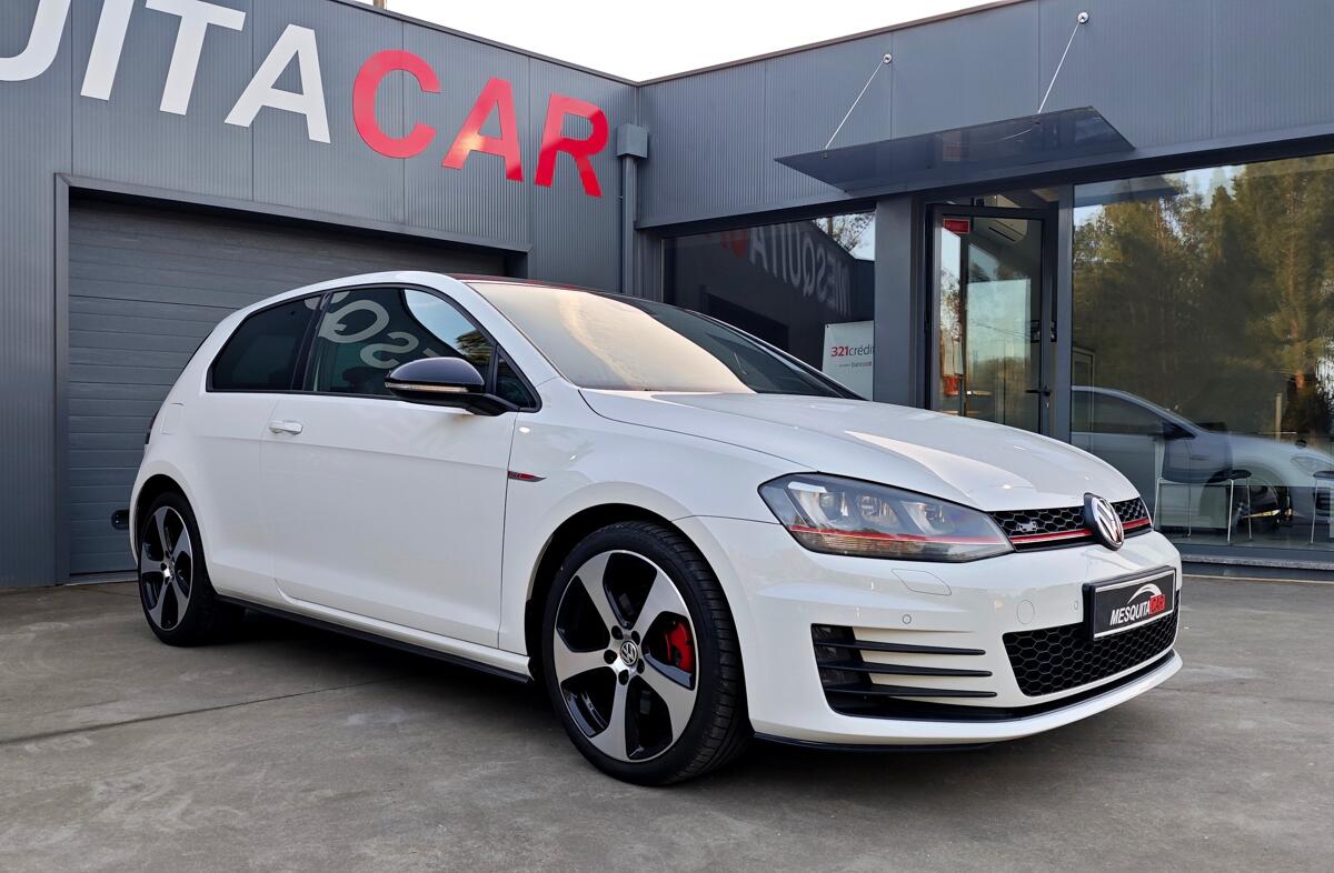 VOLKSWAGEN Golf 2.0 TSi GTi