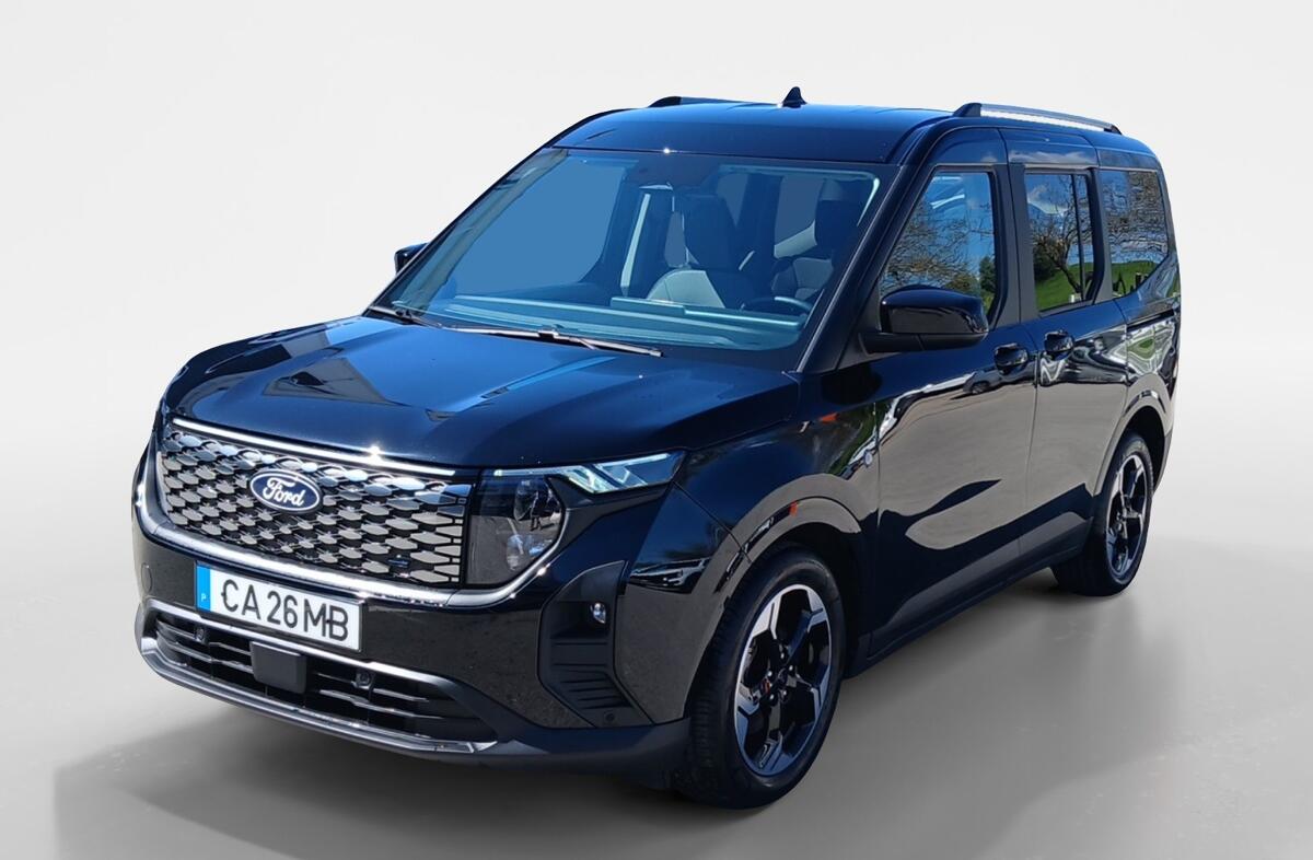 FORD Courier Tourneo  1.0 EcoBoost Titanium DCT