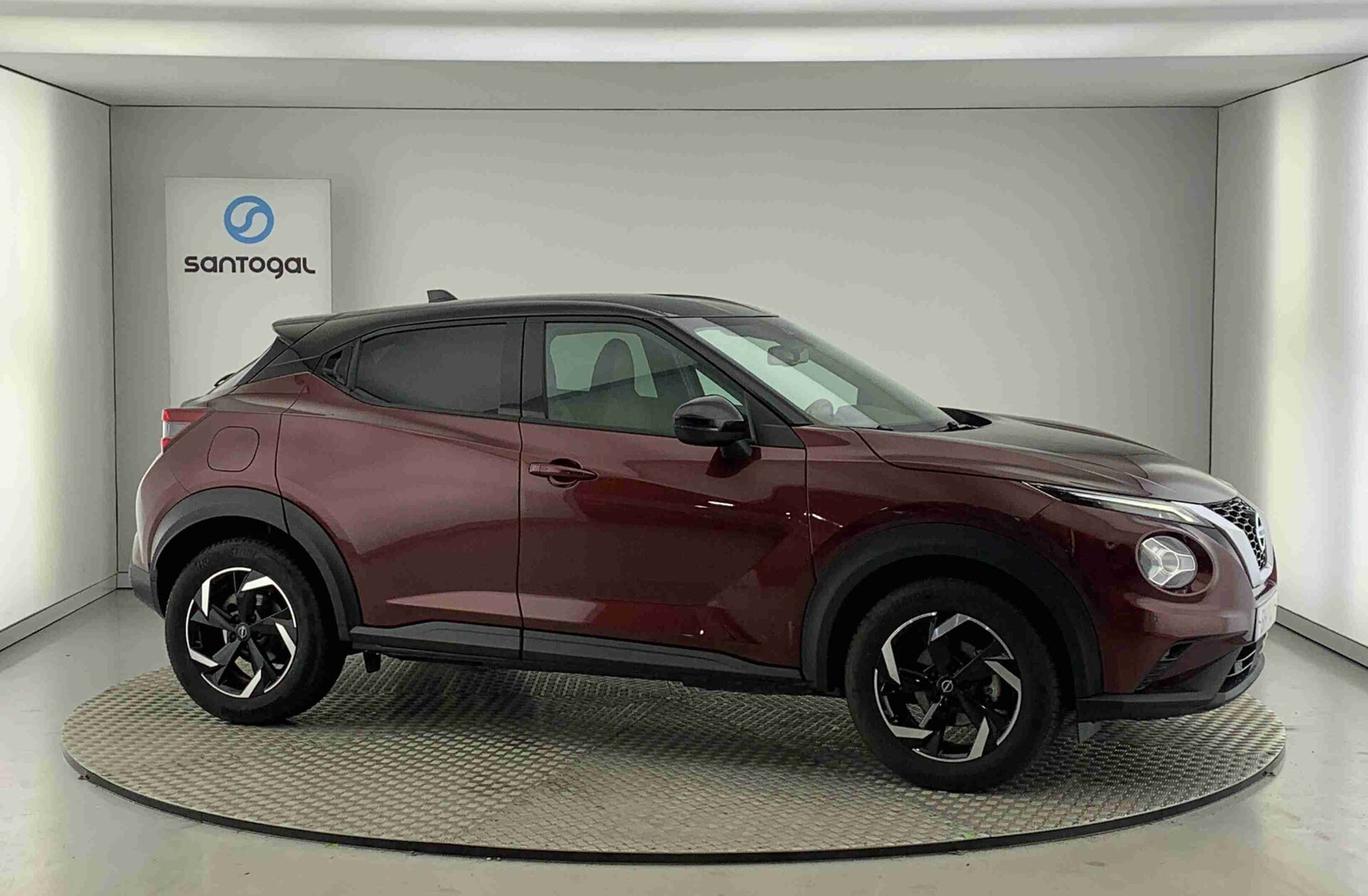 NISSAN Juke 1.0 DIG-T N-Connecta NAV.+TwoTone NC DCT